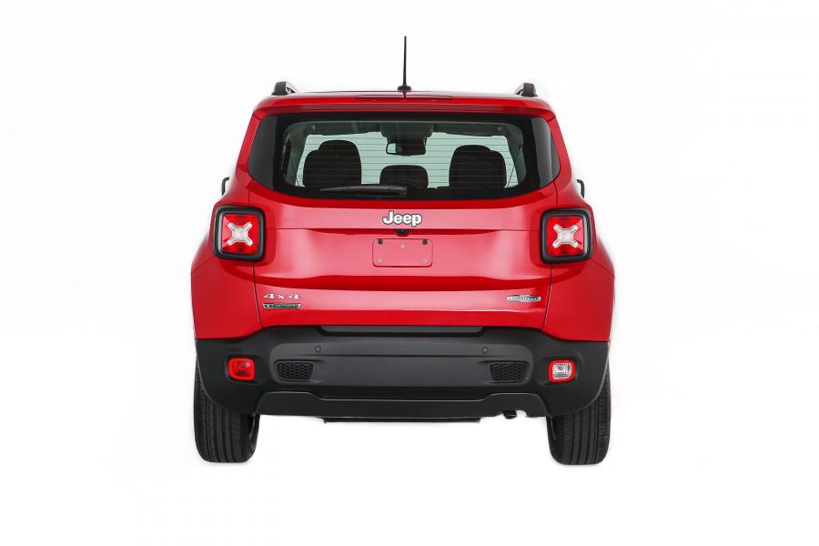  Jeep Renegade Longitude 2015 года  (BR) (фото 24 из 29)